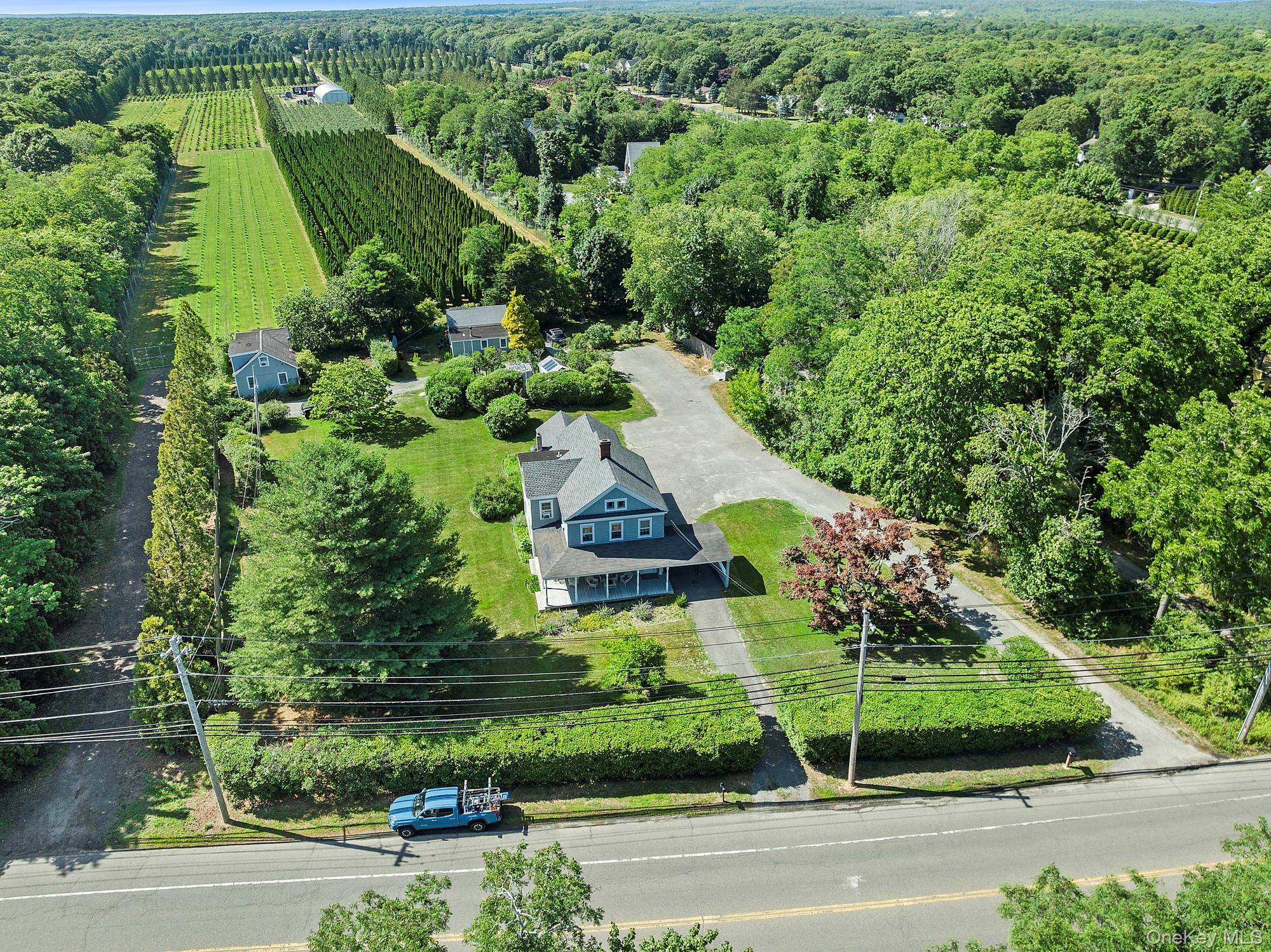 718 Montauk HWY, East Quogue, NY 11942