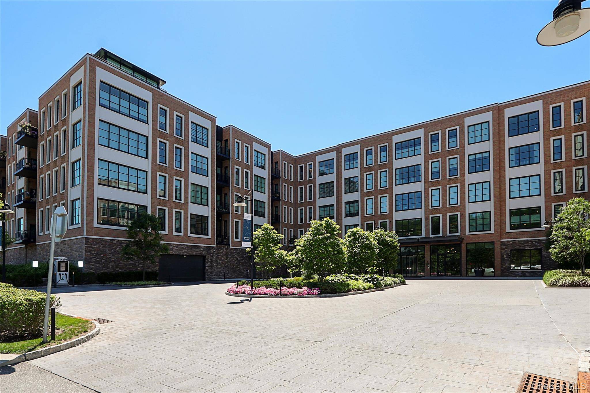 100 Garvies Point RD #1131, Glen Cove, NY 11542