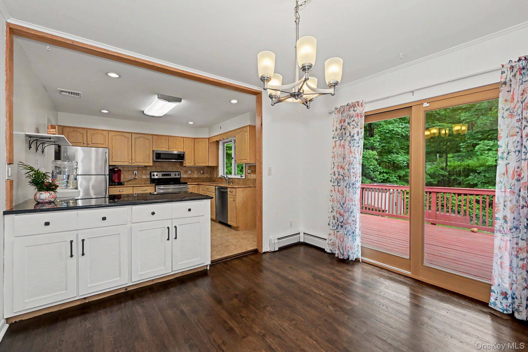 32 Lacona RD, Mahopac, NY 10541