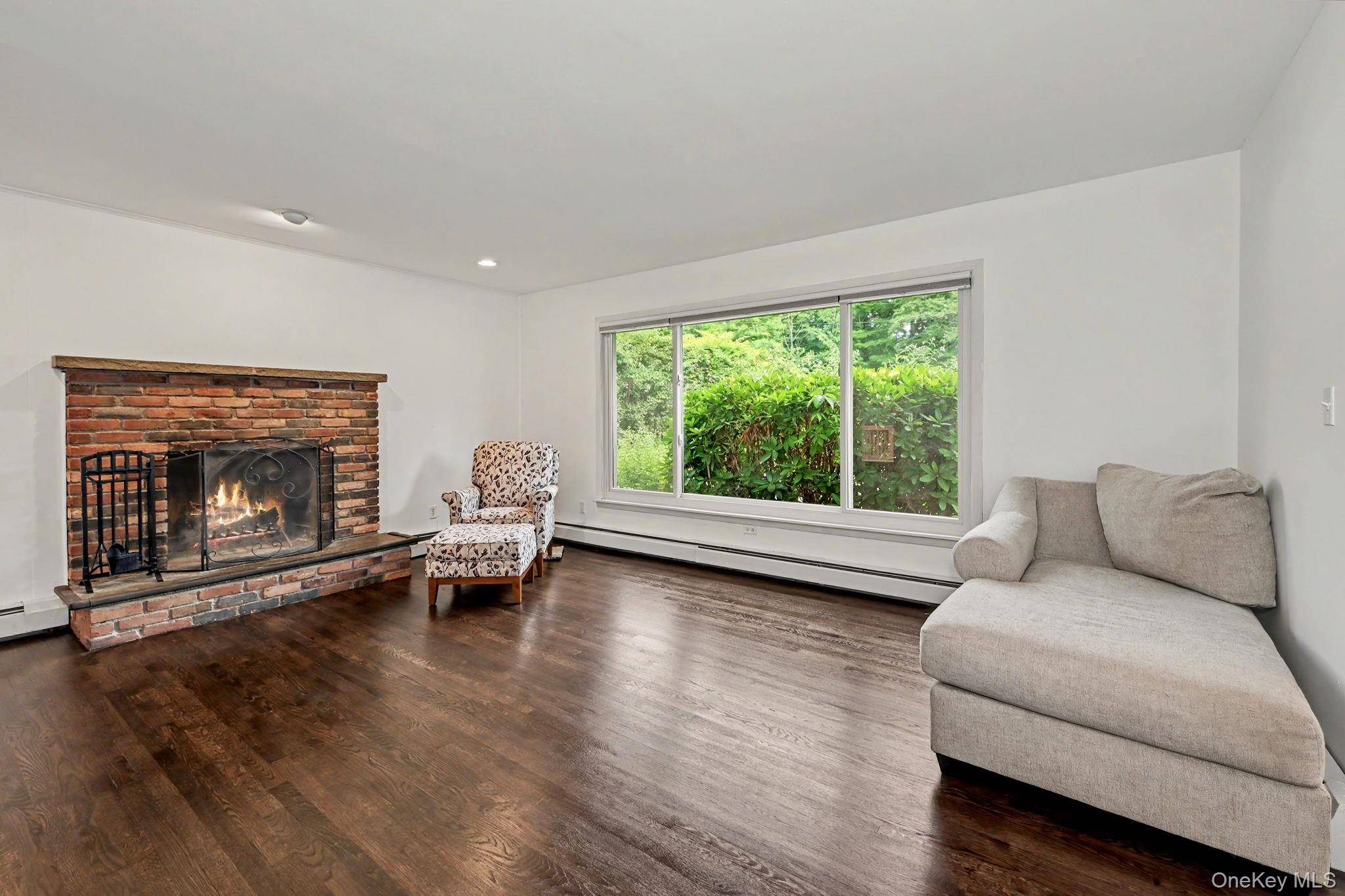 32 Lacona RD, Mahopac, NY 10541