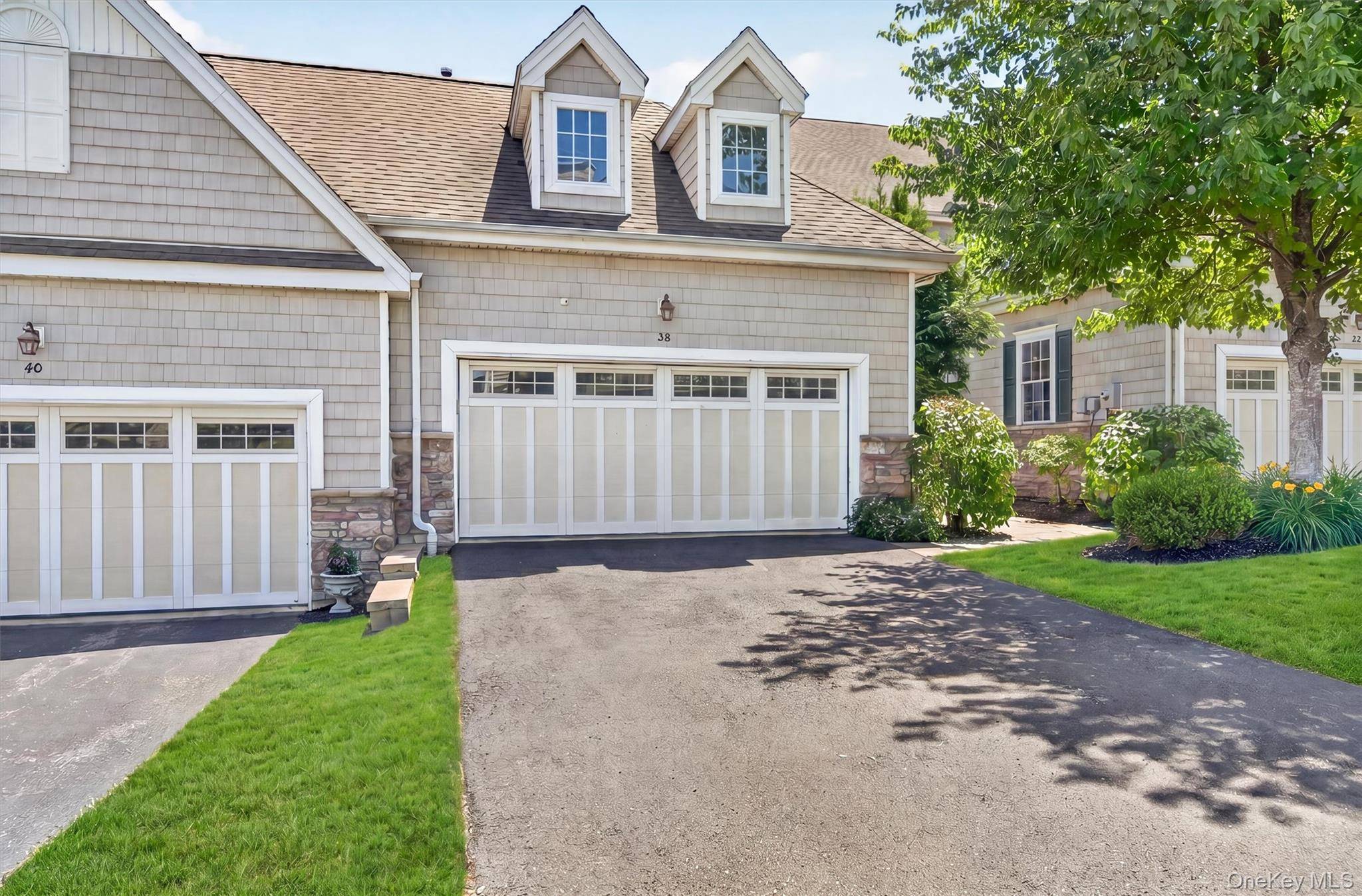 38 Pinehurst CIR, Monroe, NY 10950