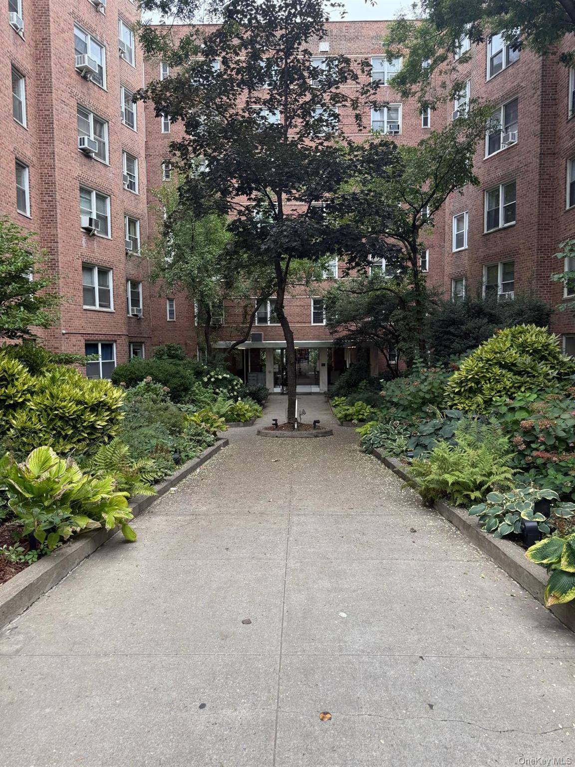800 GRAND CONCOURSE #LEN, Bronx, NY 10451
