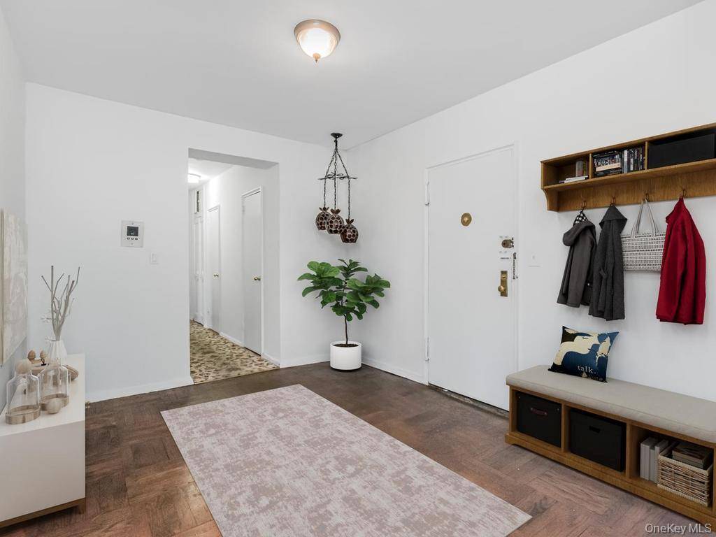 2711 Henry Hudson Pkwy #6D, Bronx, NY 10463