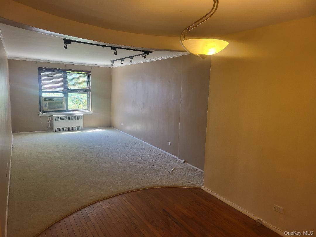 87-56 Francis Lewis BLVD #B62, Queens Village, NY 11427