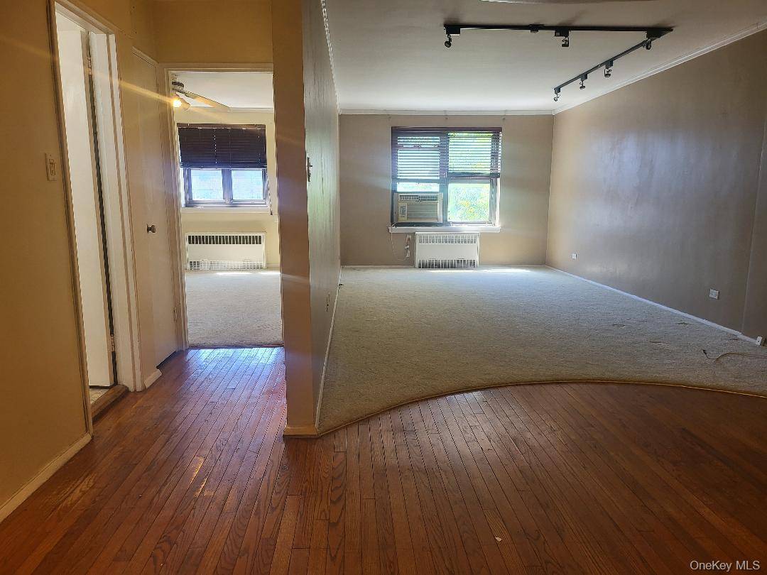 87-56 Francis Lewis BLVD #B62, Queens Village, NY 11427