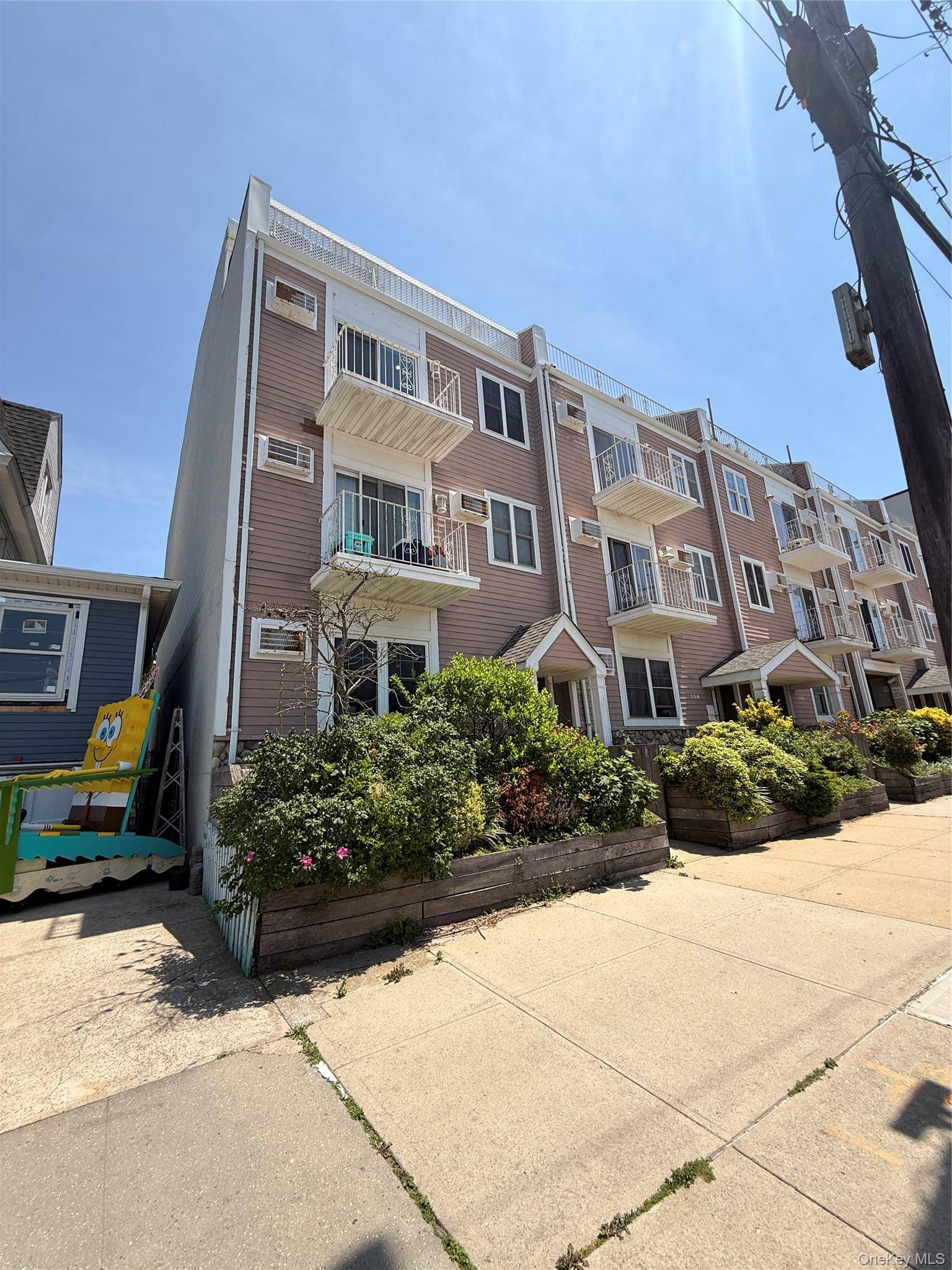 138 Beach 92nd ST #1A, Rockaway Beach, NY 11693