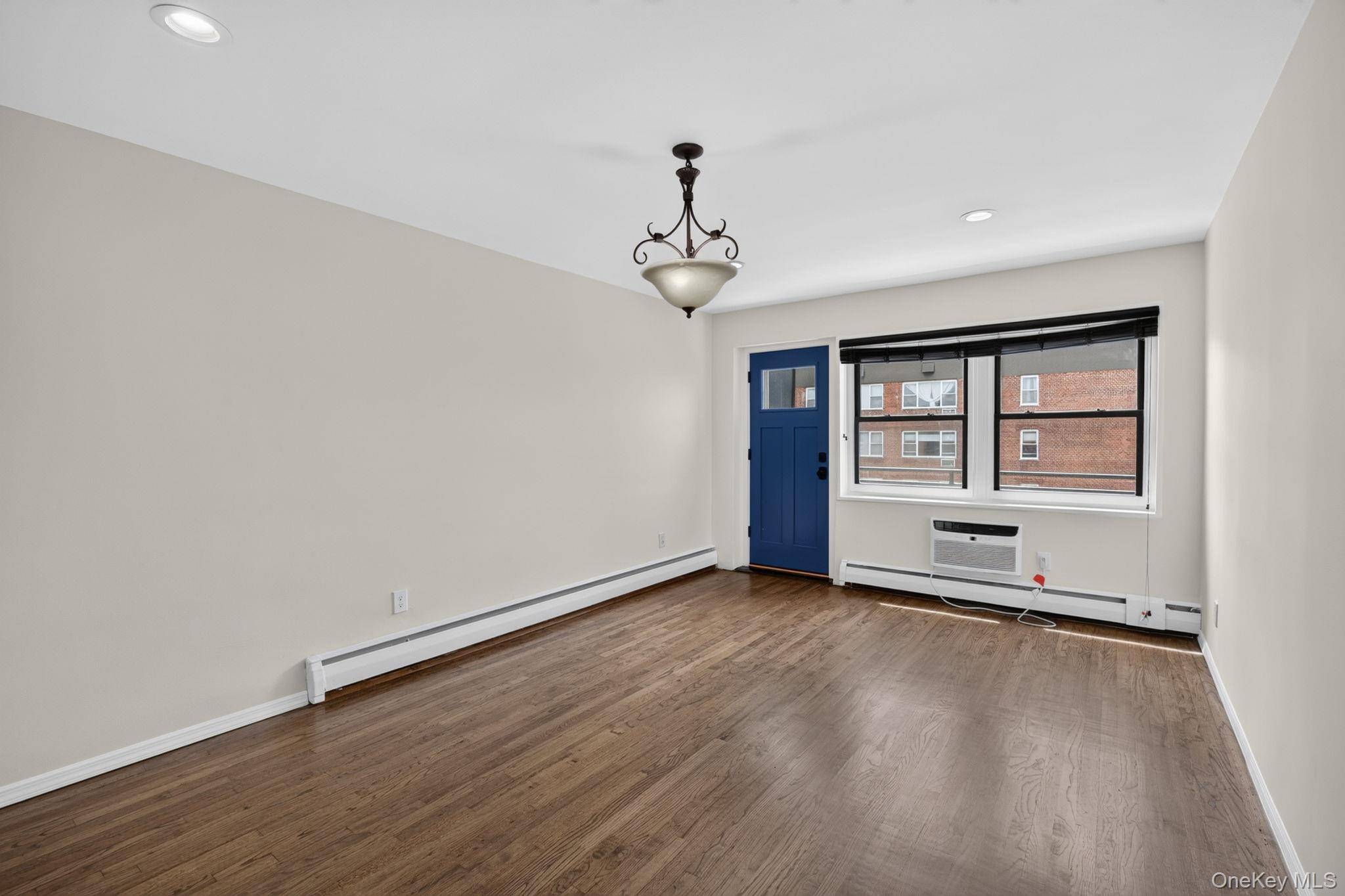 175 Archer ST #4A, Freeport, NY 11520