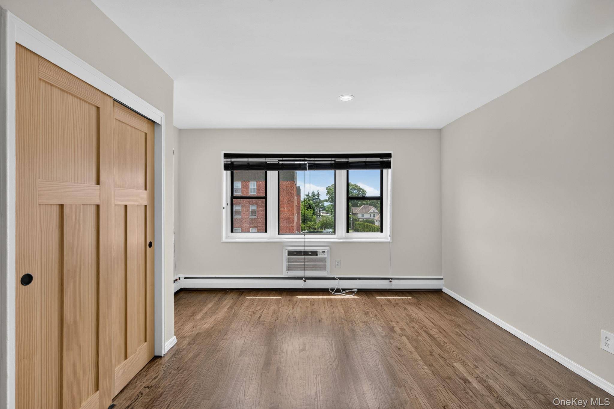 175 Archer ST #4A, Freeport, NY 11520