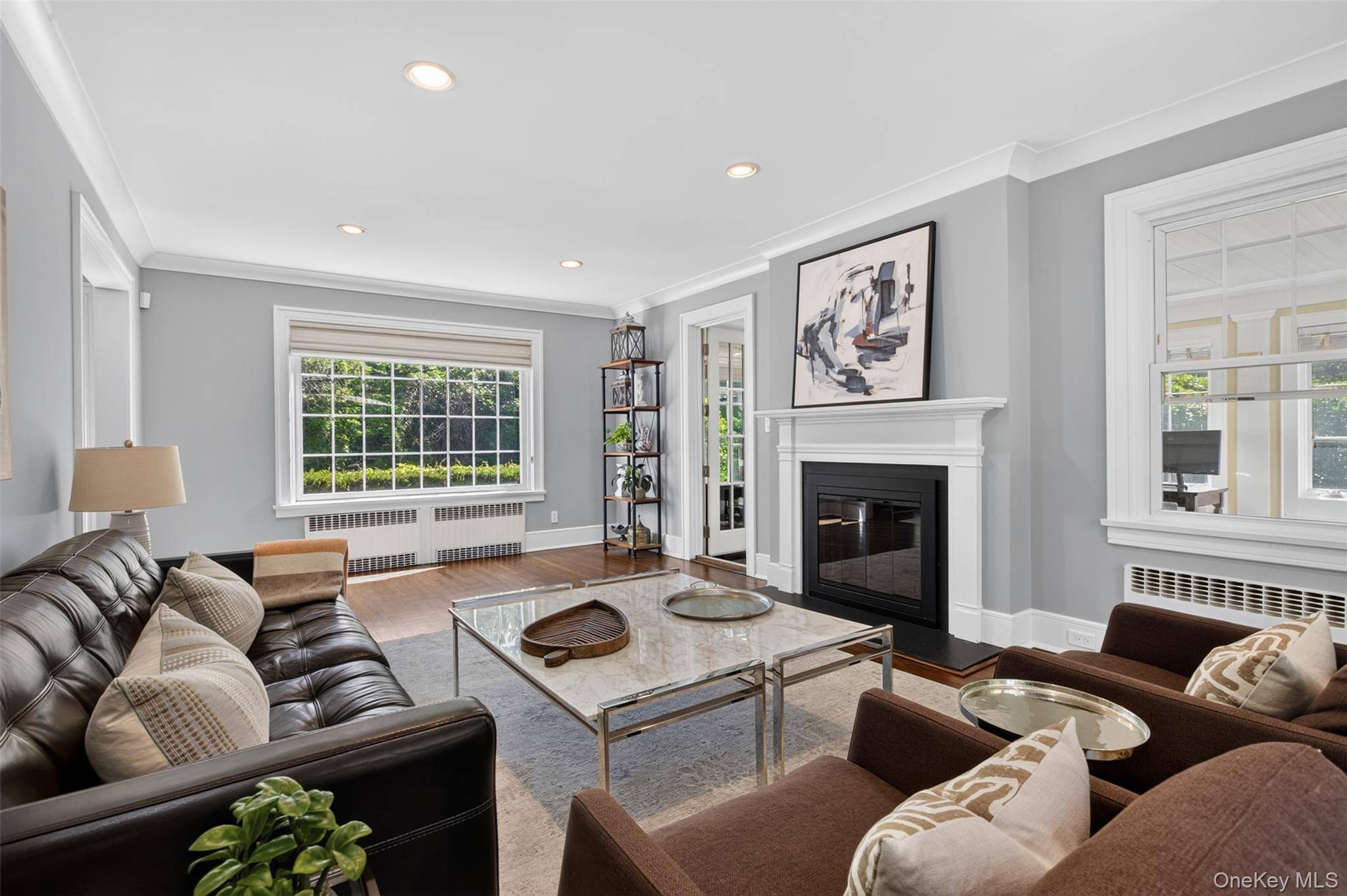 12 Drake RD, Scarsdale, NY 10583