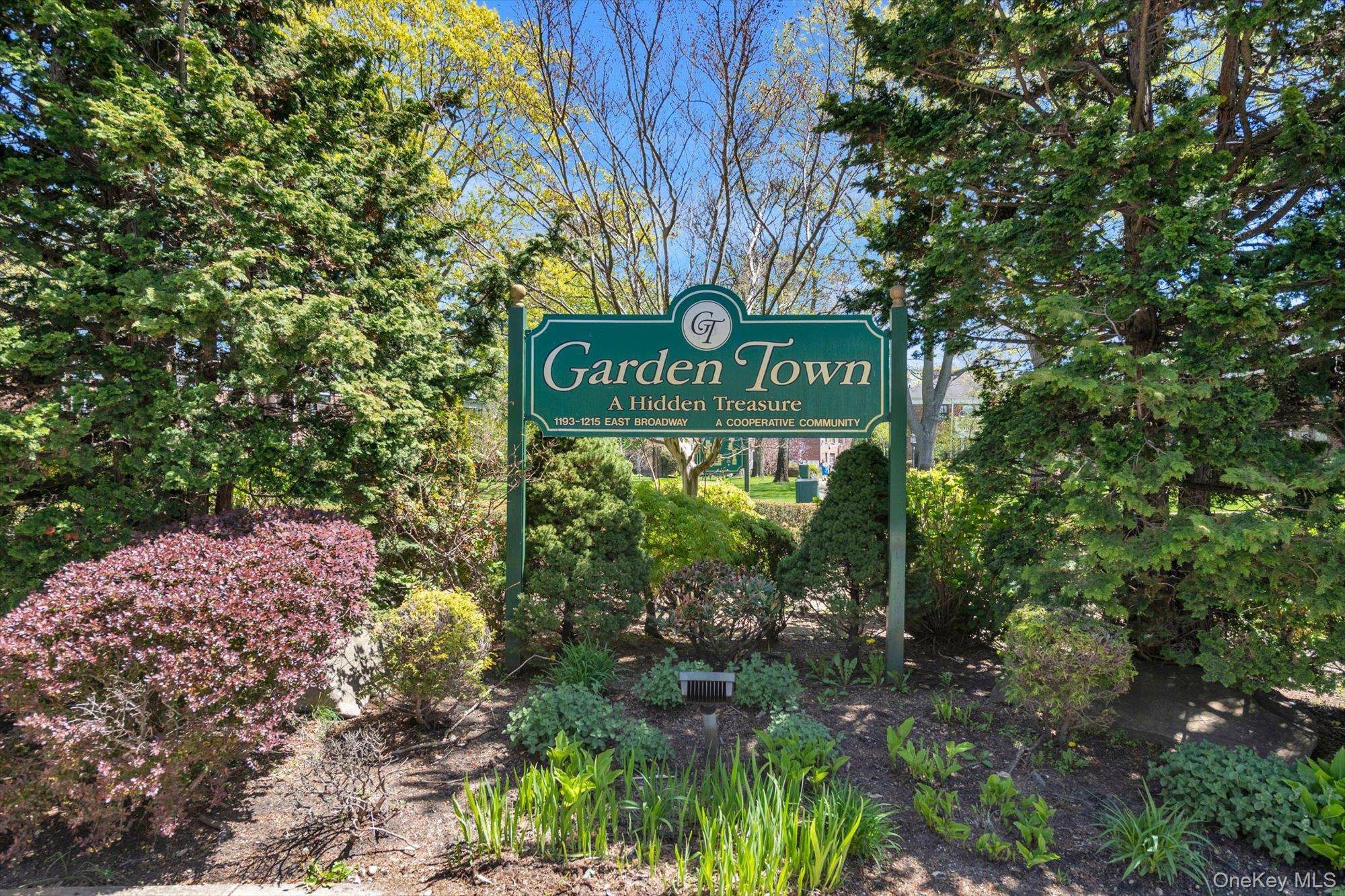 1203 E Broadway #G13, Hewlett, NY 11557