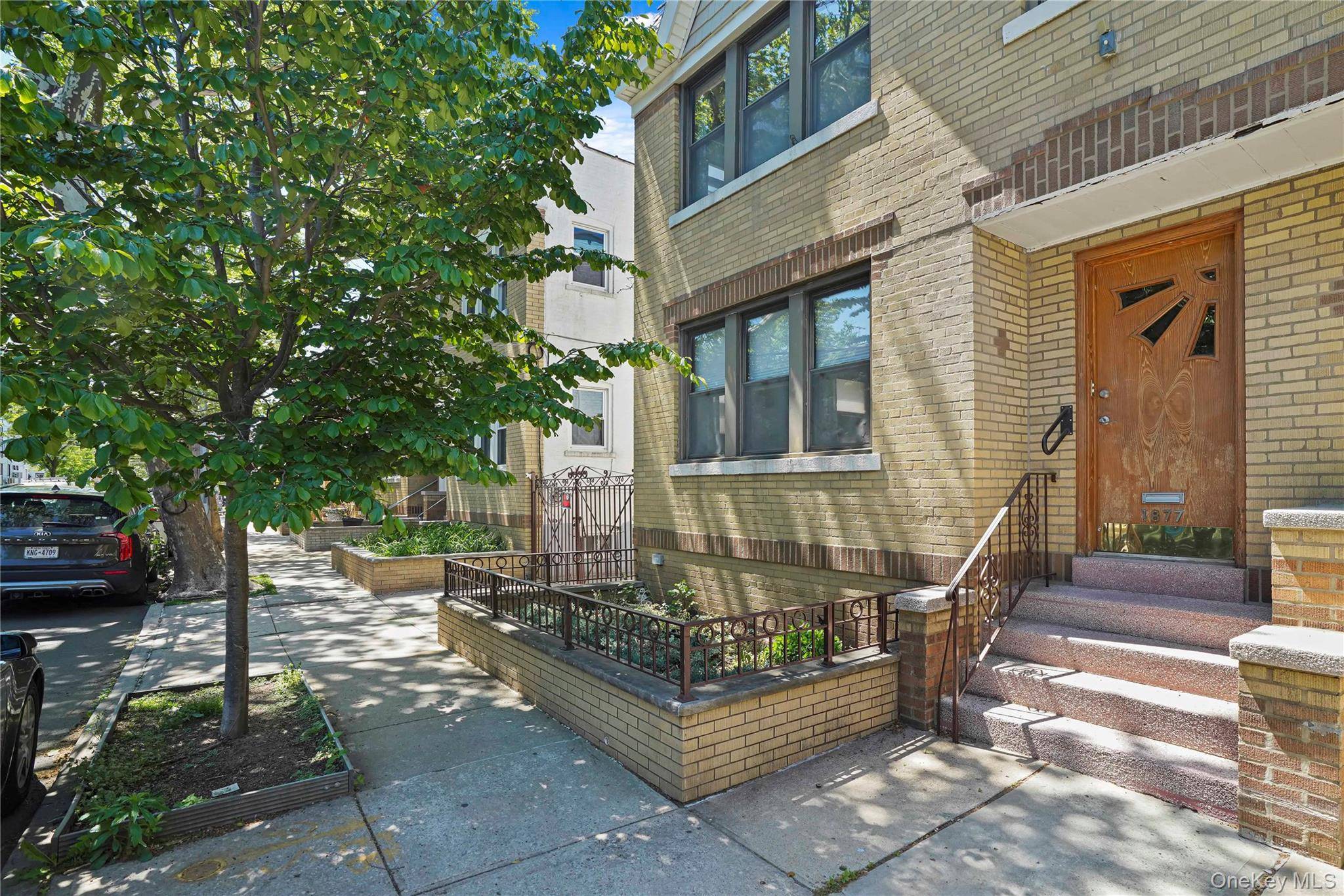 1877 Hart ST, Ridgewood, NY 11385