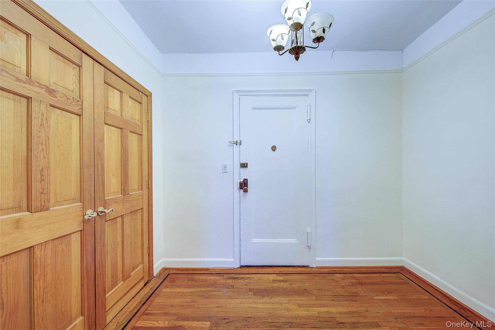 167-10 Crocheron AVE #5R, Flushing, NY 11358
