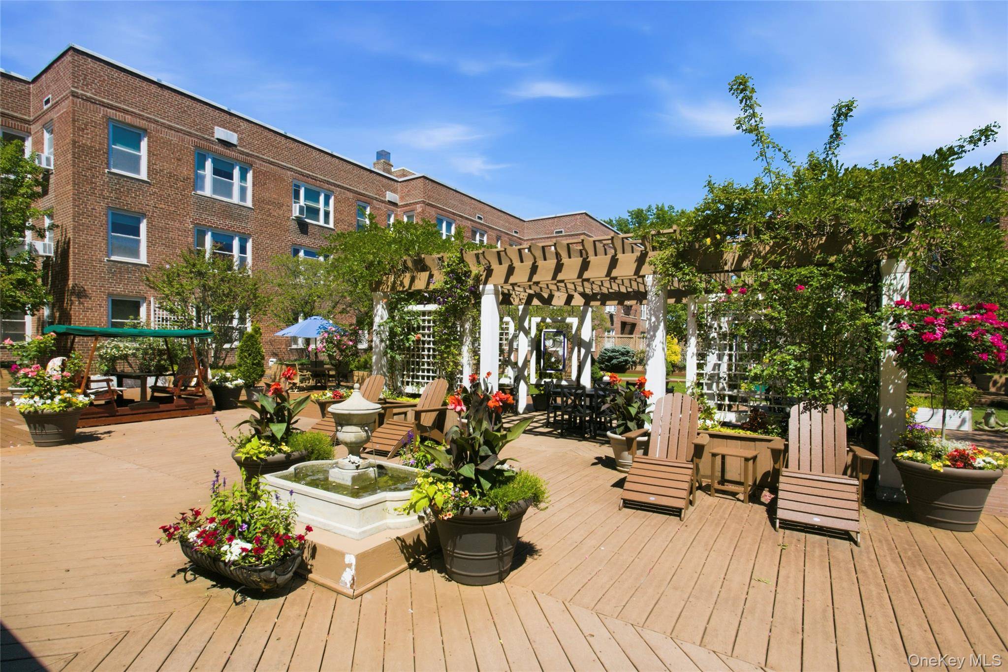 101 Old Mamaroneck RD #3D4, White Plains, NY 10605