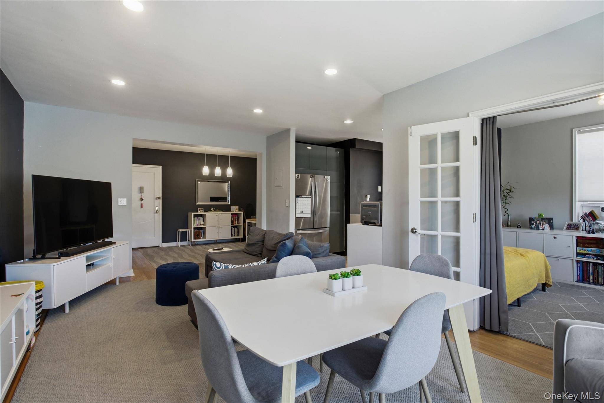 101 Old Mamaroneck RD #3D4, White Plains, NY 10605