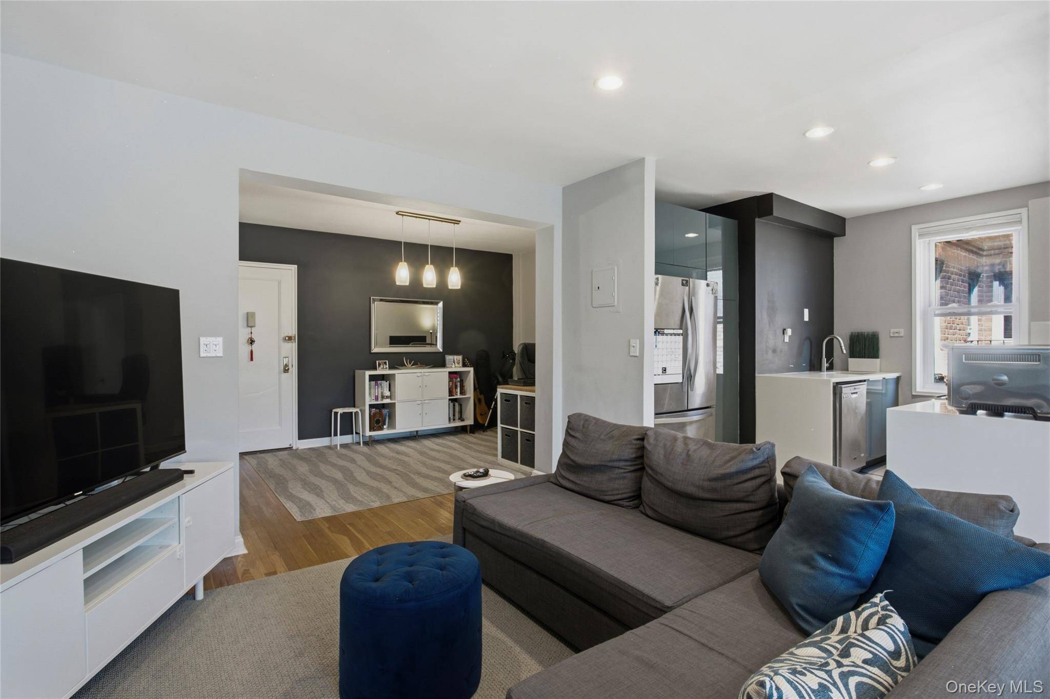 101 Old Mamaroneck RD #3D4, White Plains, NY 10605