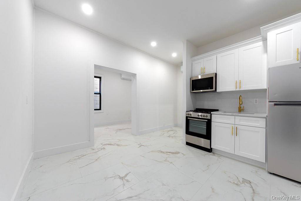 78-84 E Park AVE, Long Beach, NY 11561