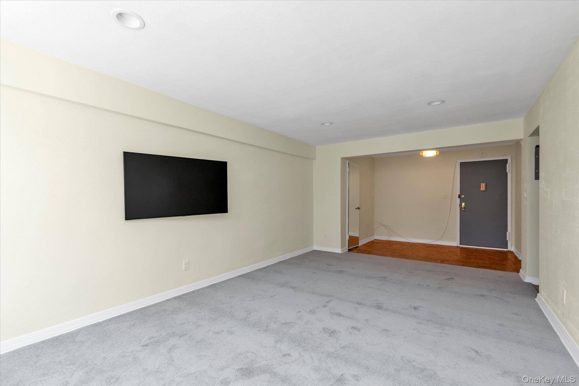 490 Atlantic AVE #108, East Rockaway, NY 11518