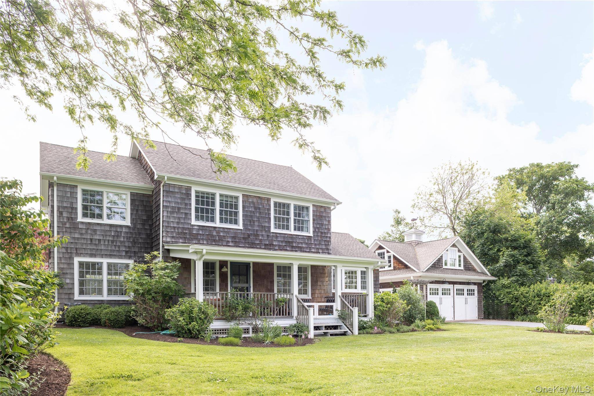 2395 Jackson ST, New Suffolk, NY 11956