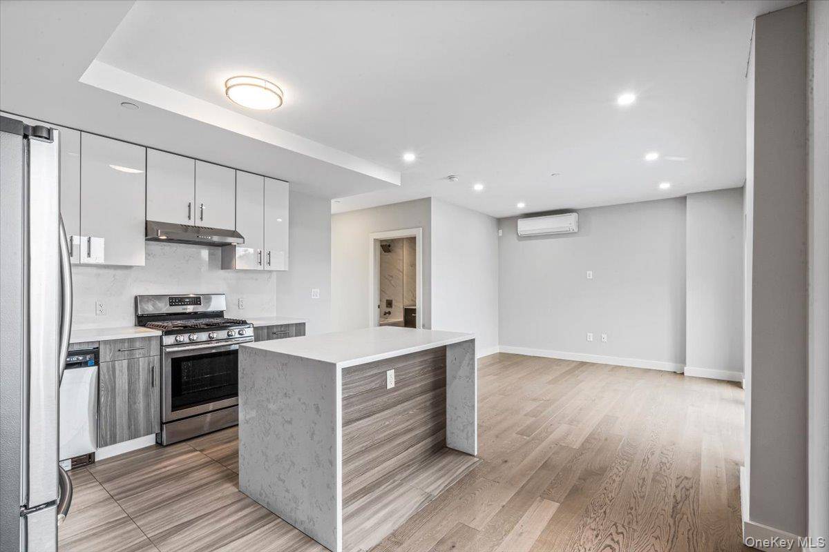 62-96 Woodhaven BLVD #5O, Rego Park, NY 11374