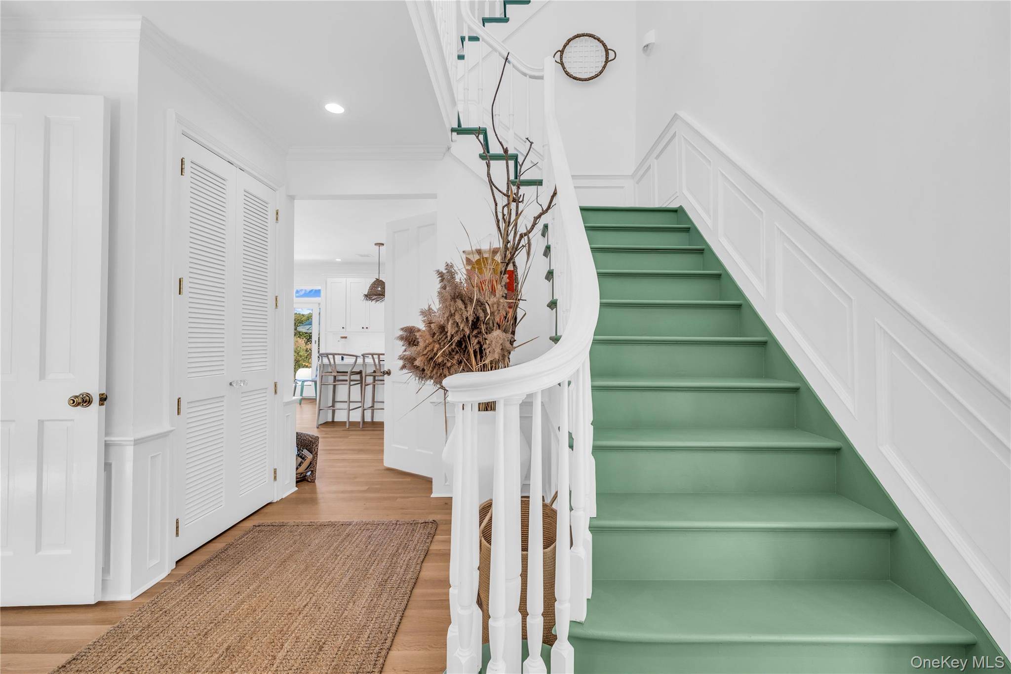 68 S Howells Point RD, Bellport Village, NY 11713