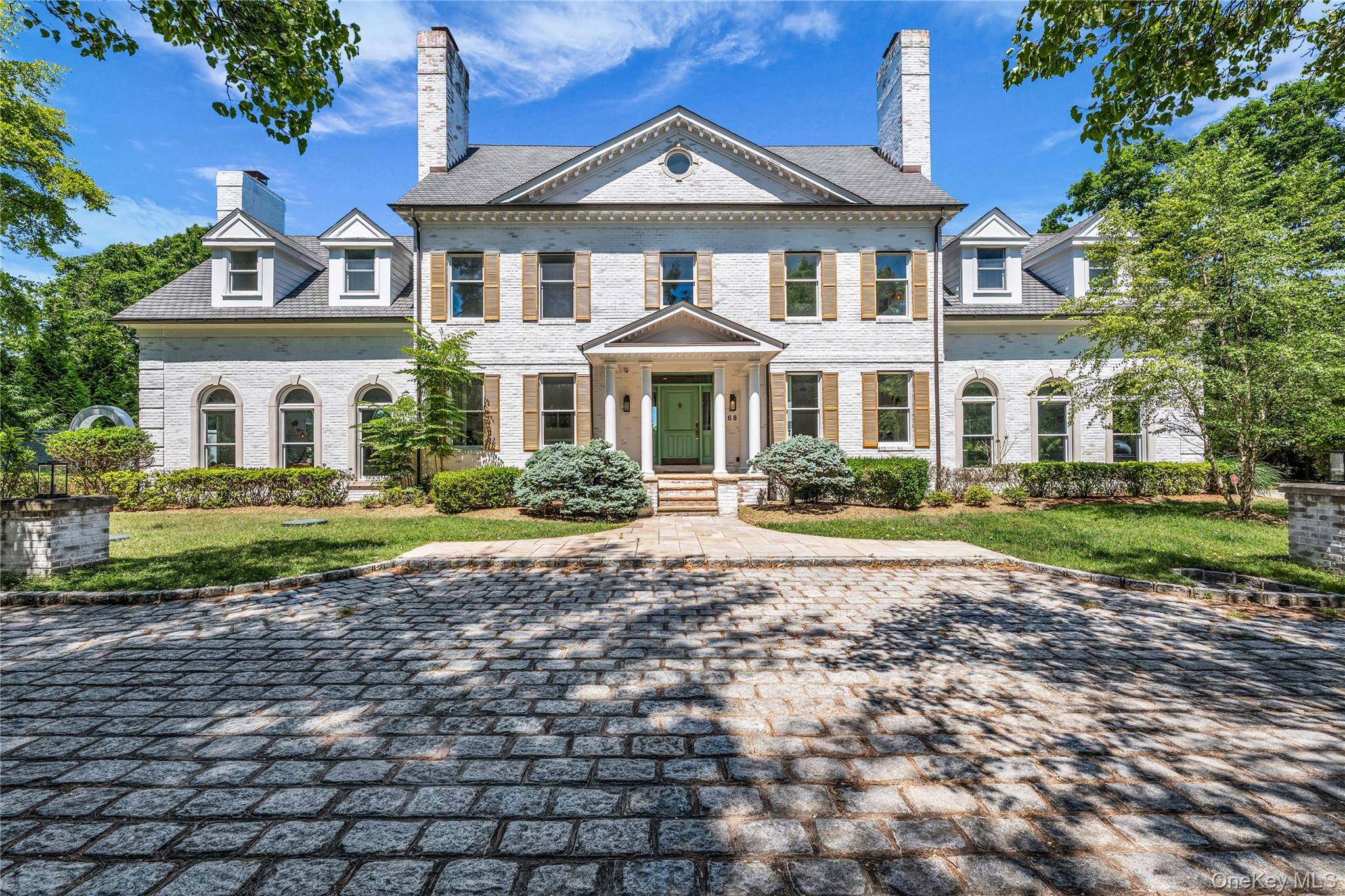 68 S Howells Point RD, Bellport Village, NY 11713