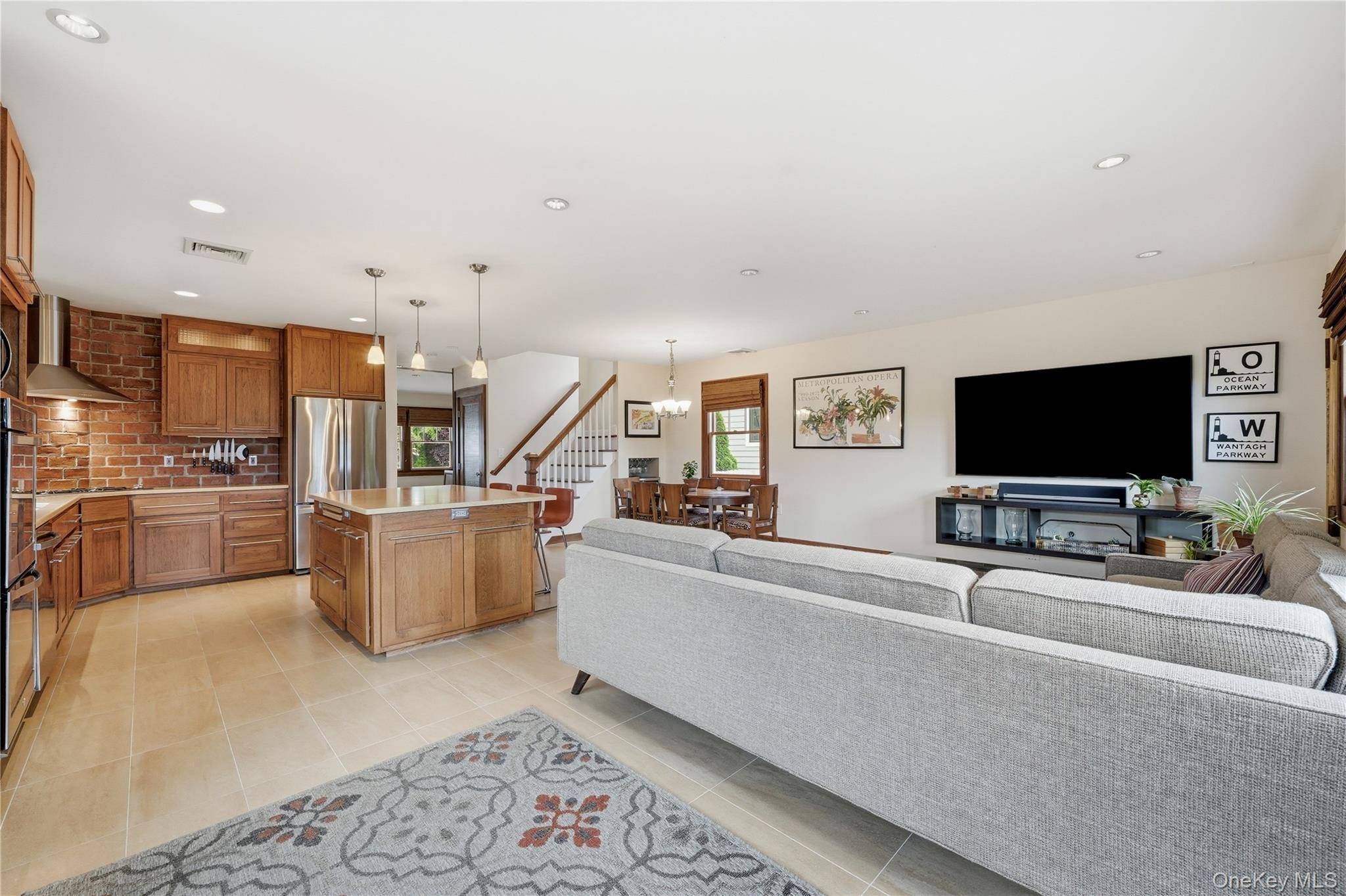 2544 Riverside AVE, Seaford, NY 11783