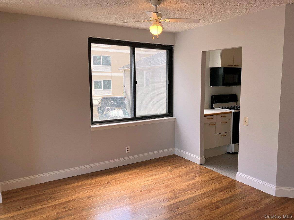 10 Cottage PL #2E, White Plains, NY 10601