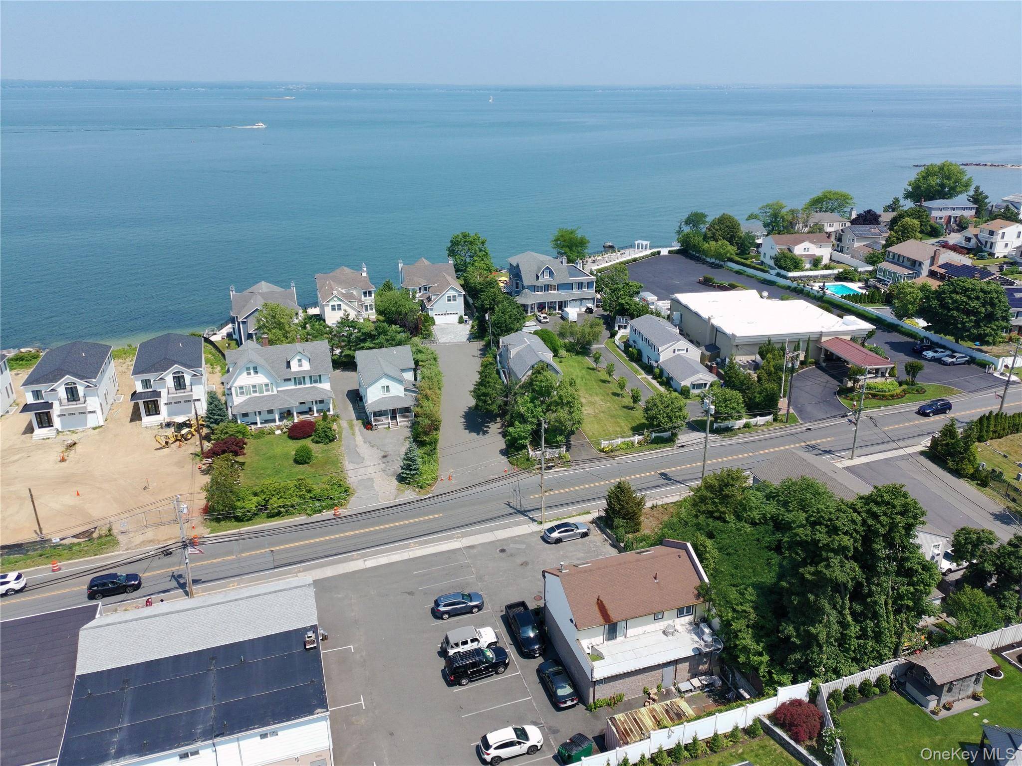44 Bayville AVE, Bayville, NY 11709