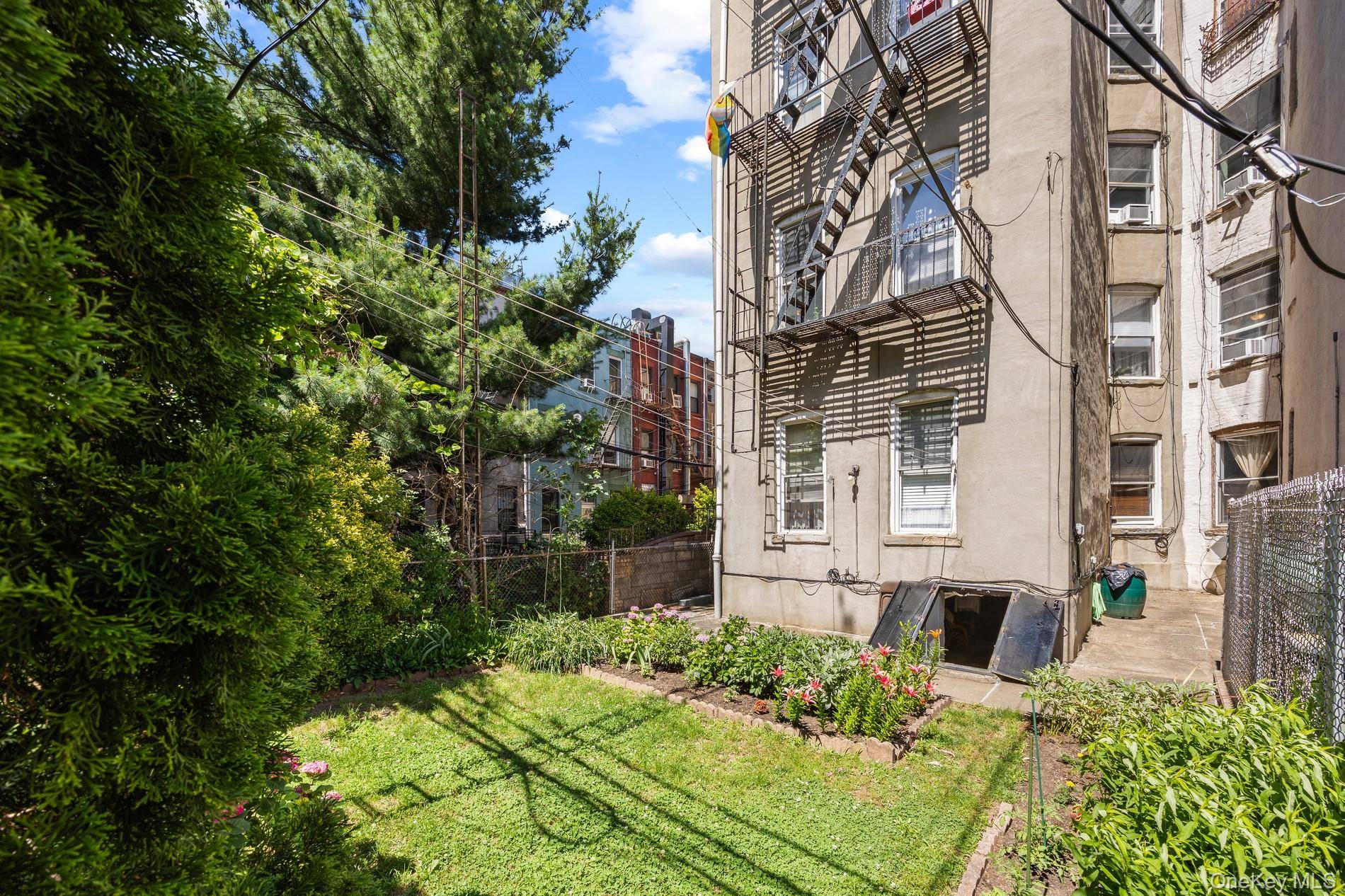 59 Newel ST, Brooklyn, NY 11222