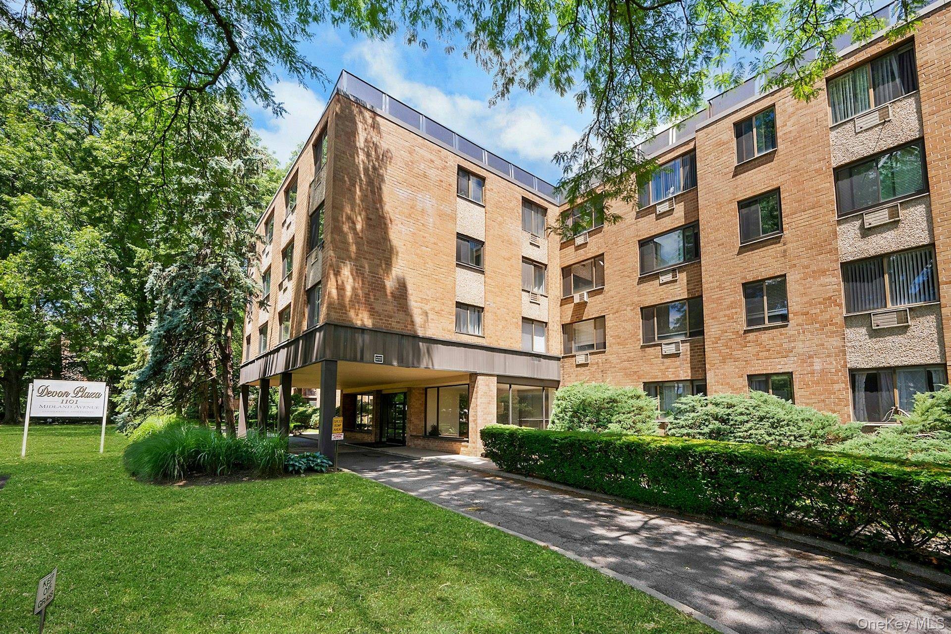 1101 Midland AVE #411, Bronxville, NY 10708