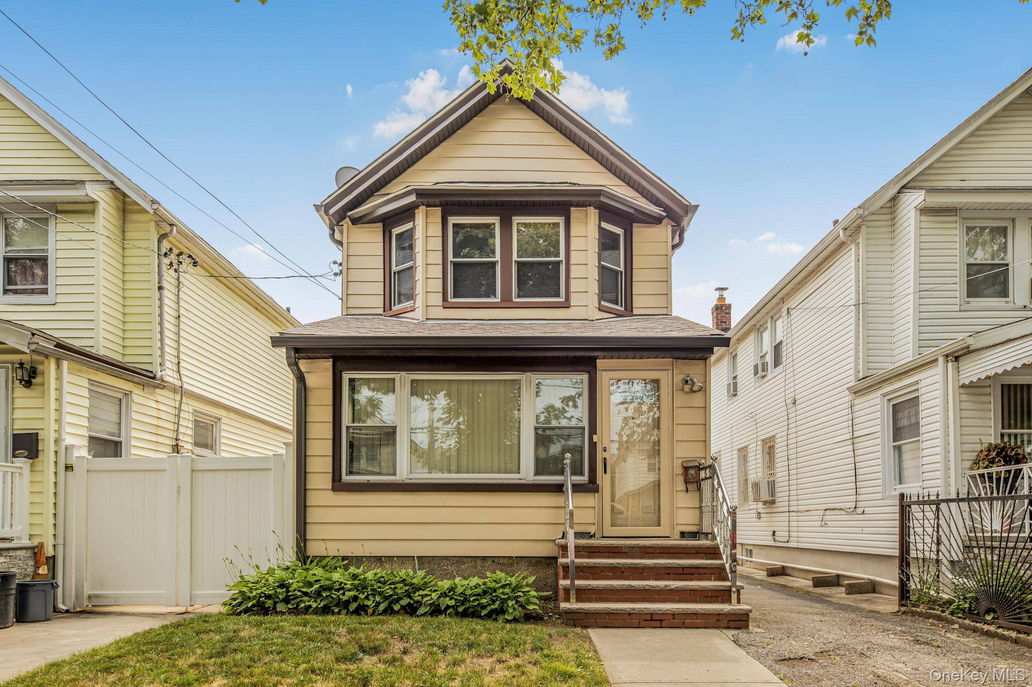 9036 209th ST, Queens Village, NY 11428
