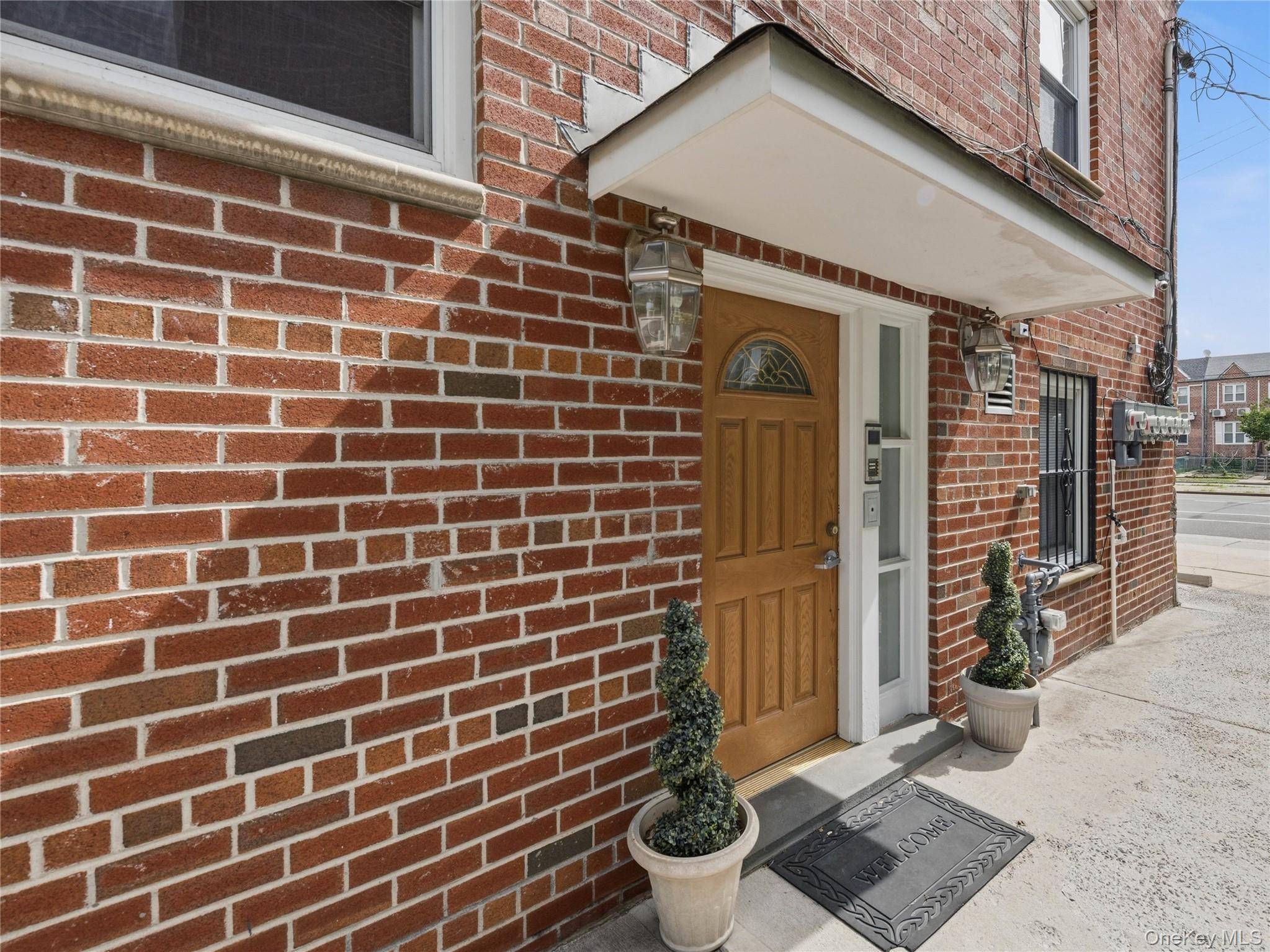 61-26 164 ST, Fresh Meadows, NY 11365