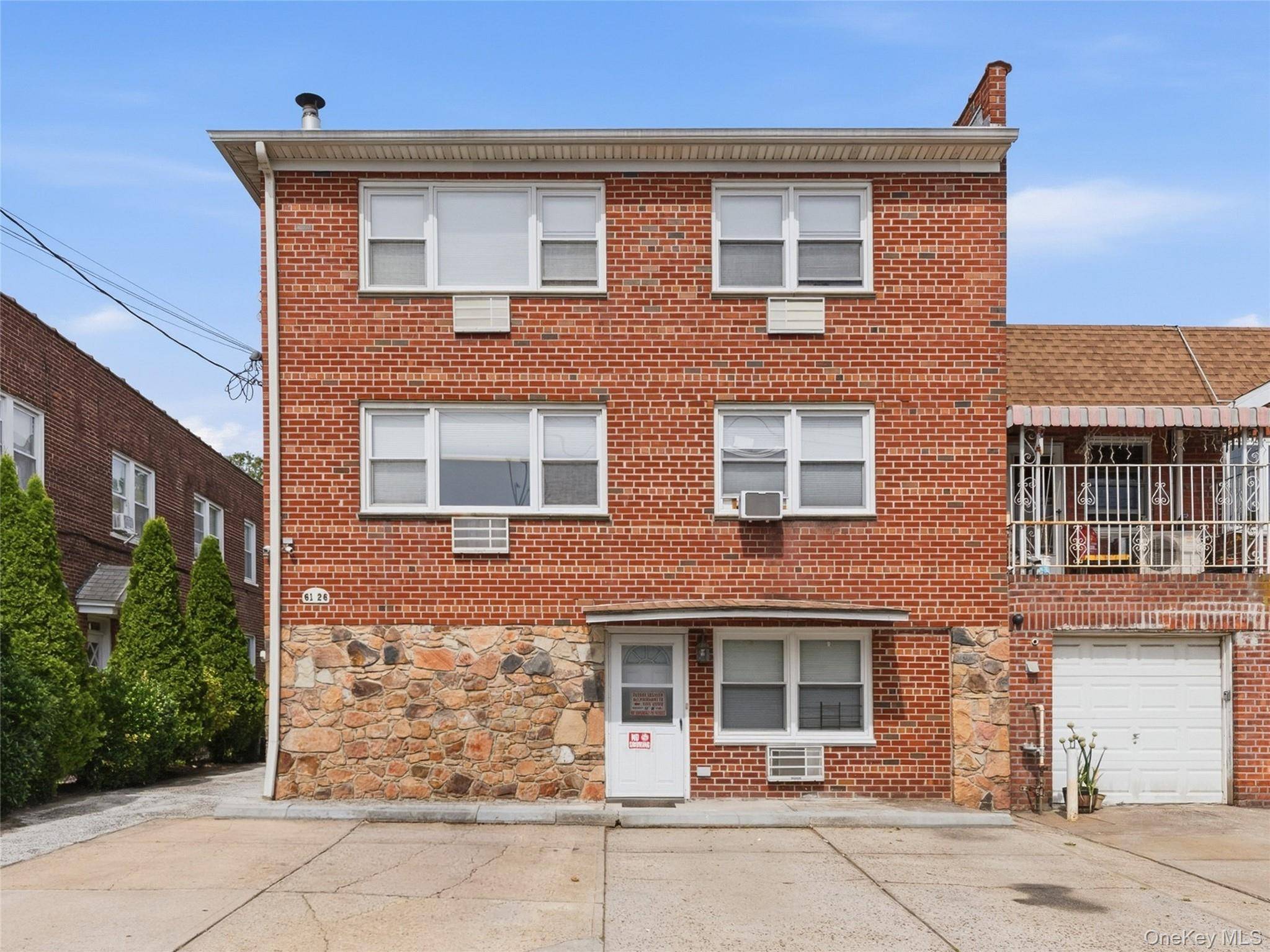 61-26 164 ST, Fresh Meadows, NY 11365