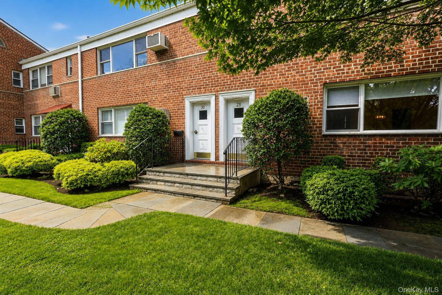 28 Oregon AVE #A, Bronxville, NY 10708