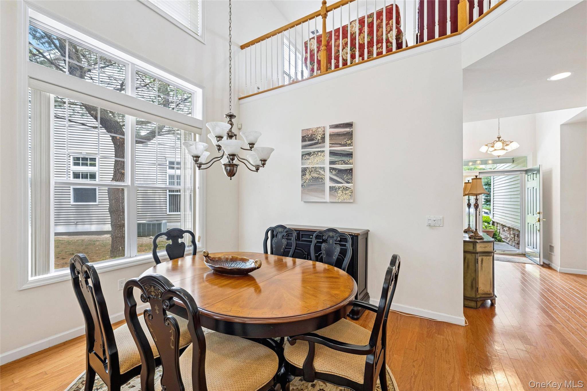 176 Melody CT, Eastport, NY 11941