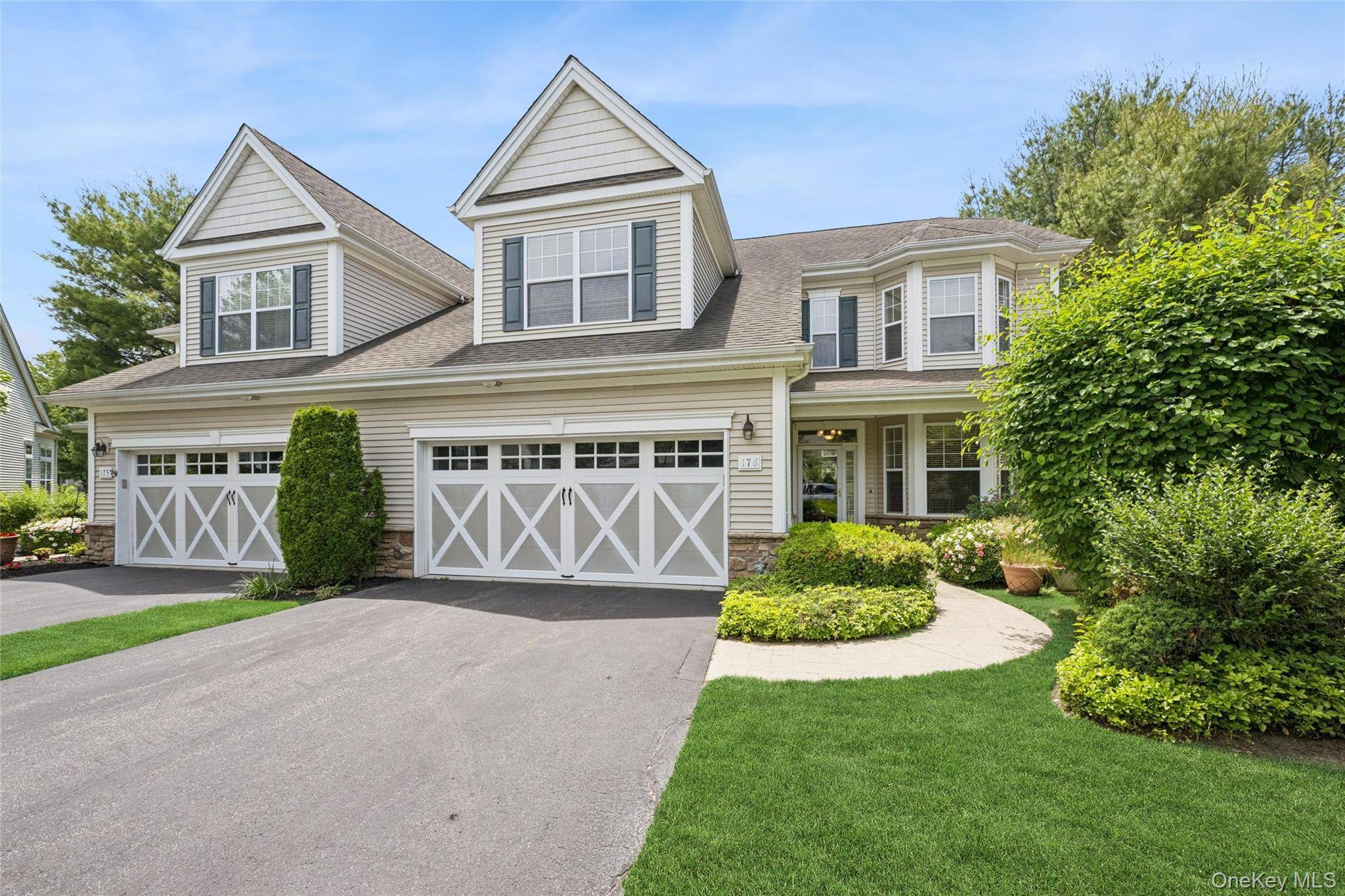 176 Melody CT, Eastport, NY 11941