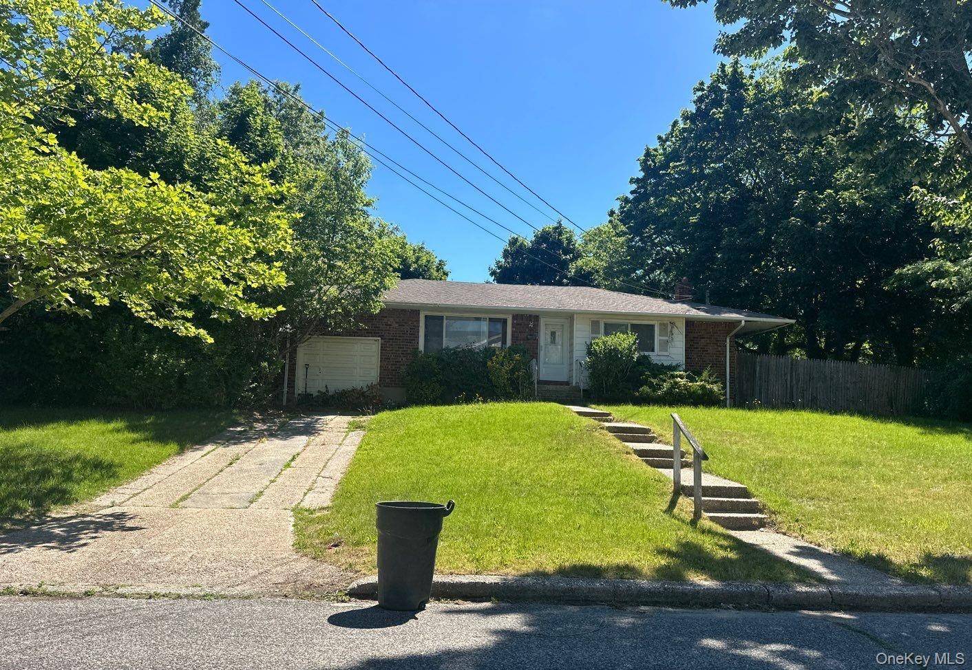 1533 Agate ST, Bay Shore, NY 11706