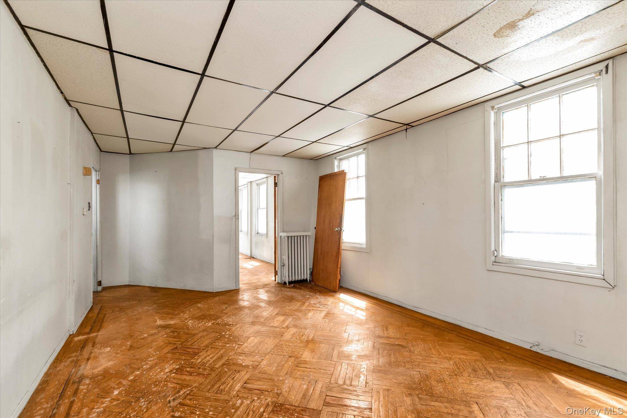 11232 196th ST, Saint Albans, NY 11412