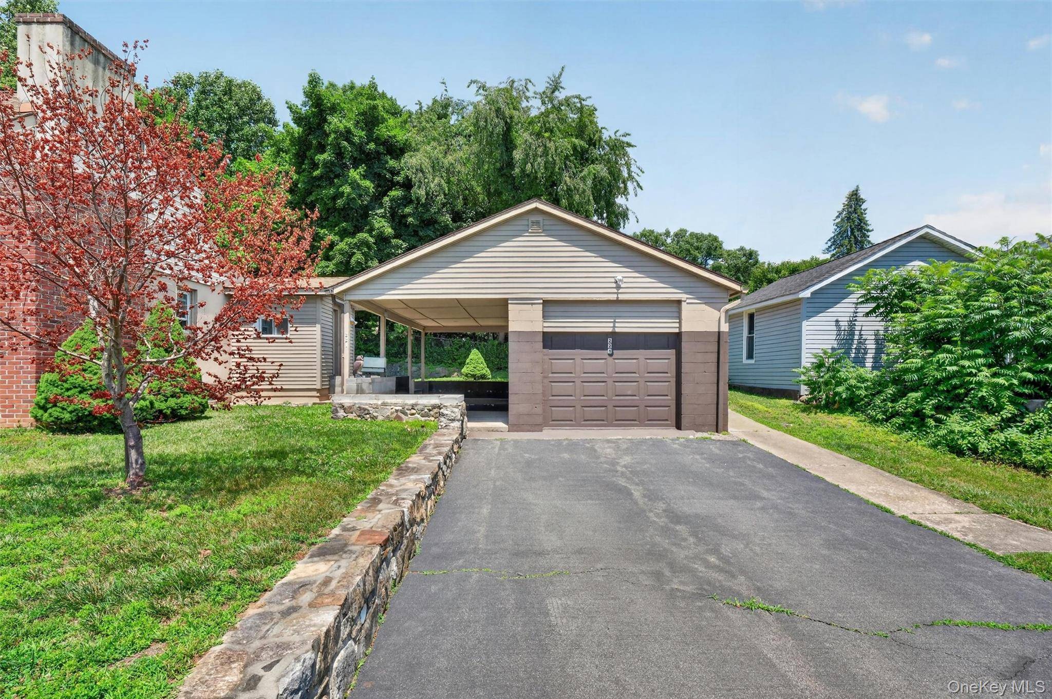 221 1st ST, Buchanan, NY 10511