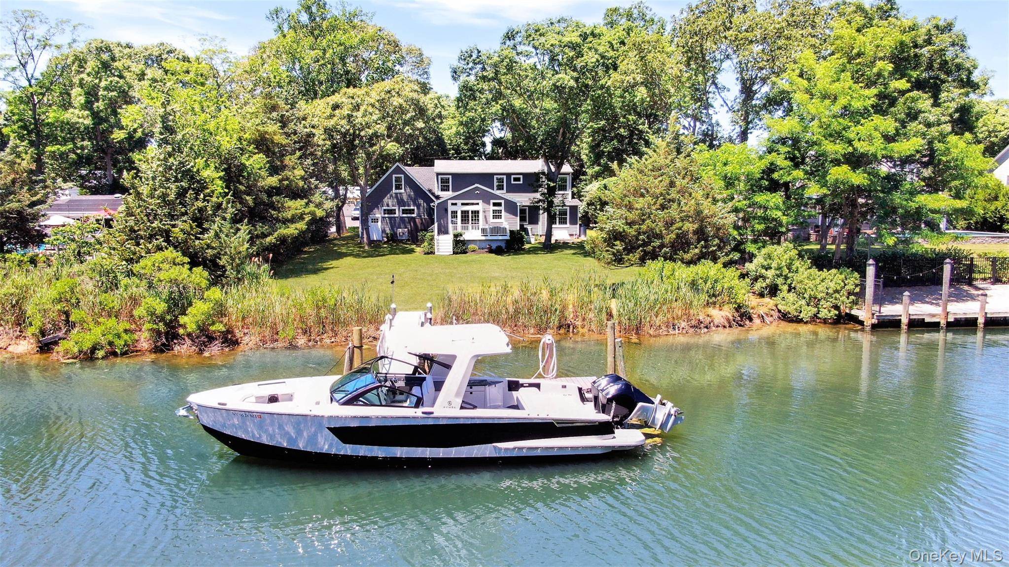 4210 Ole Jule LN, Mattituck, NY 11952