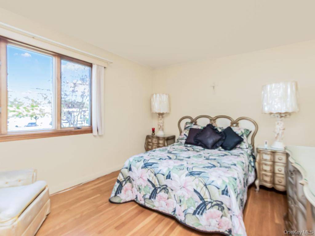 1109 AKA 1111 Nepperhan AVE, Yonkers, NY 10703