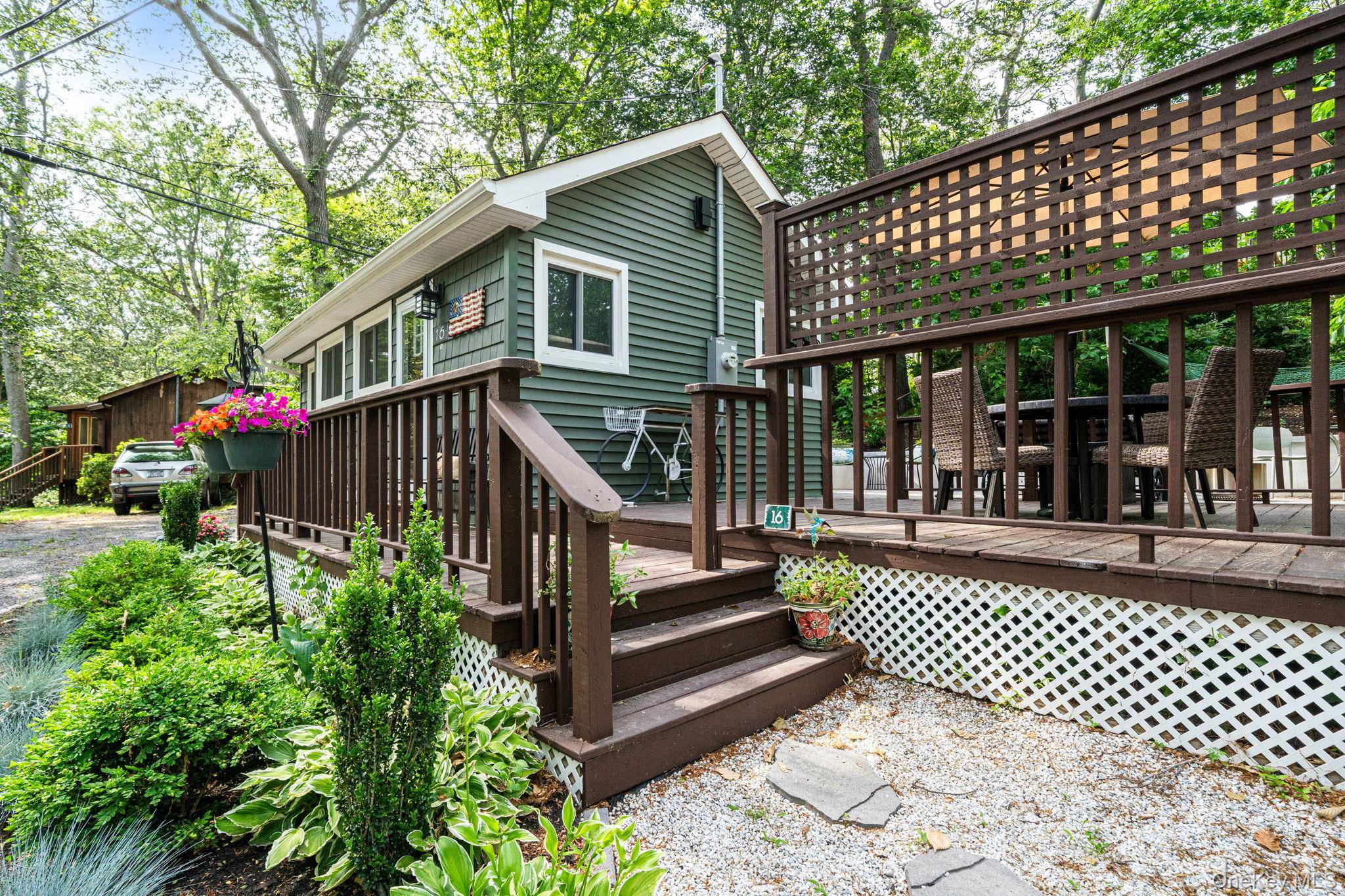 356 Oakleigh AVE #16, Baiting Hollow, NY 11933