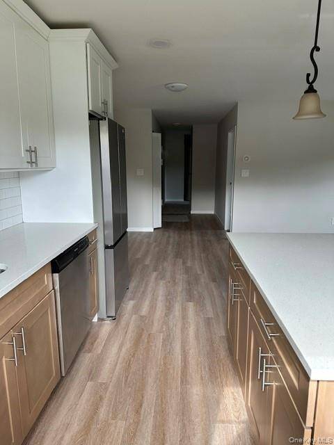 460 Old Town RD #18i, Port Jefferson Station, NY 11776