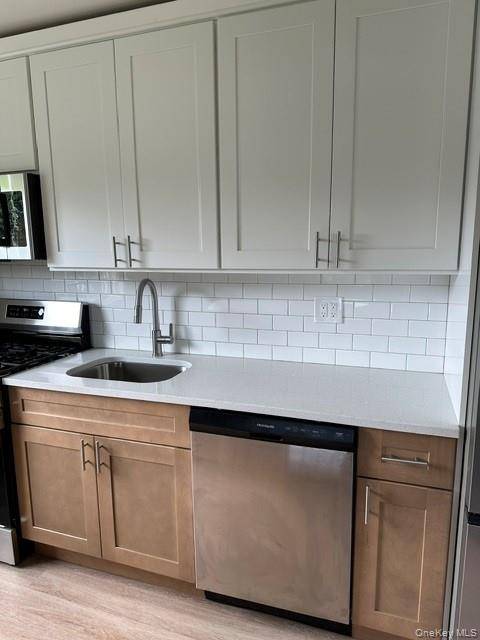 460 Old Town RD #18i, Port Jefferson Station, NY 11776