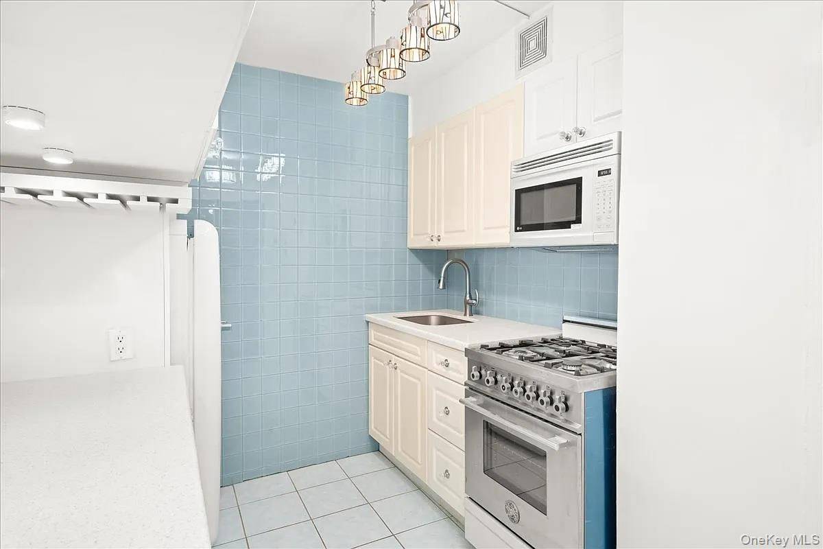 131 W 85th Street #1E, New York (manhattan), NY 10024