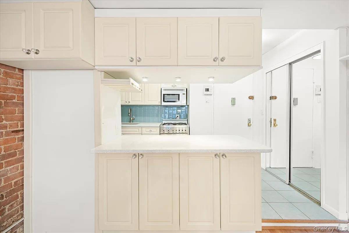 131 W 85th Street #1E, New York (manhattan), NY 10024
