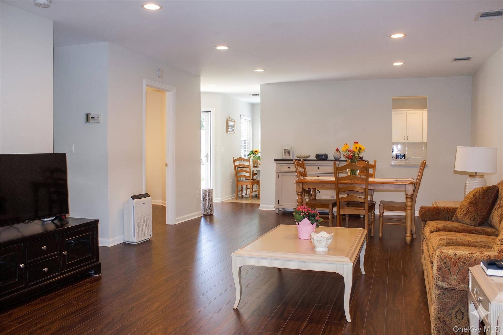 173 Knolls DR #173, Stony Brook, NY 11790