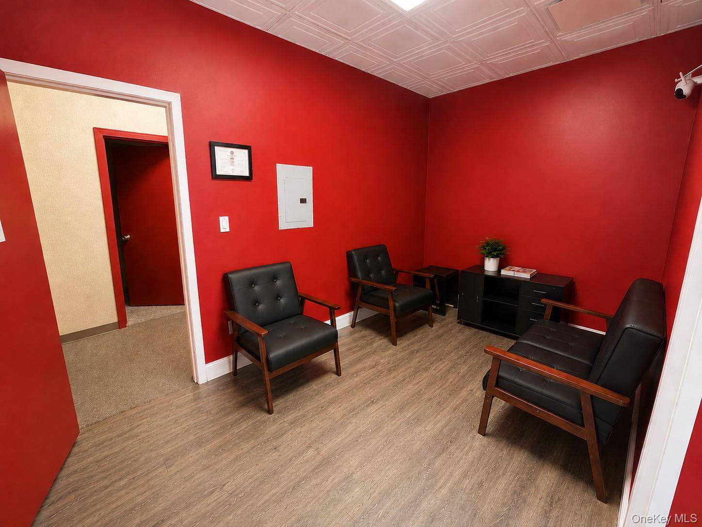 2042 Central Park Ave #Ste 4, Yonkers, NY 10710