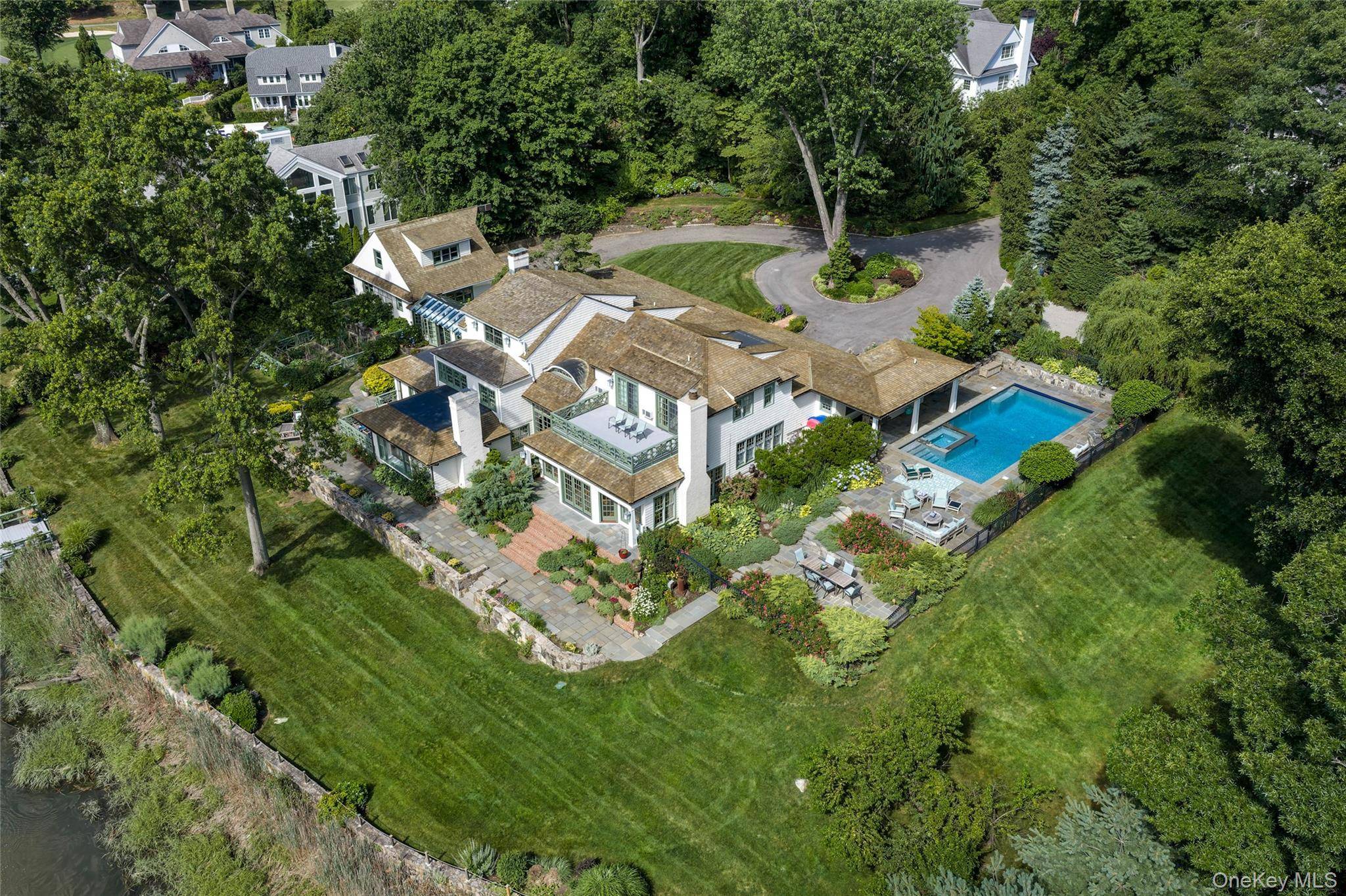 87 Hix AVE, Rye, NY 10580
