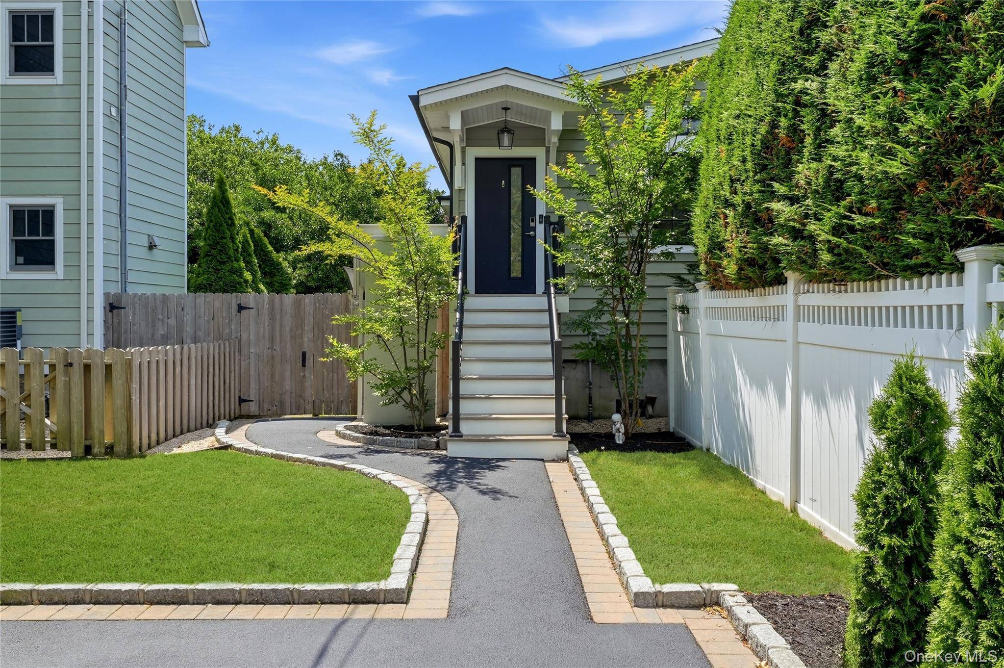 2540 Riverside AVE, Seaford, NY 11783